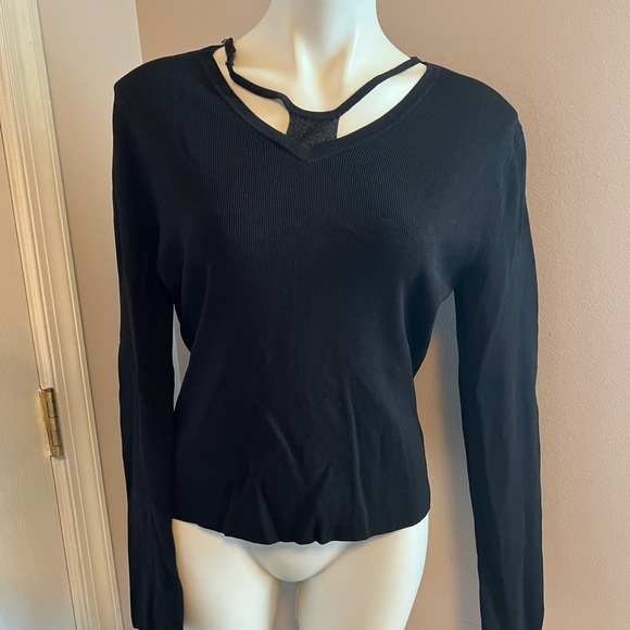 Cyrus black sweater - Picture 1 of 4